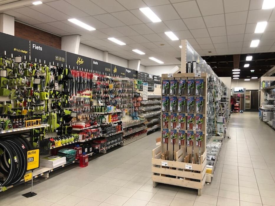 Foto's Hubo XL bouwmarkt Zutphen