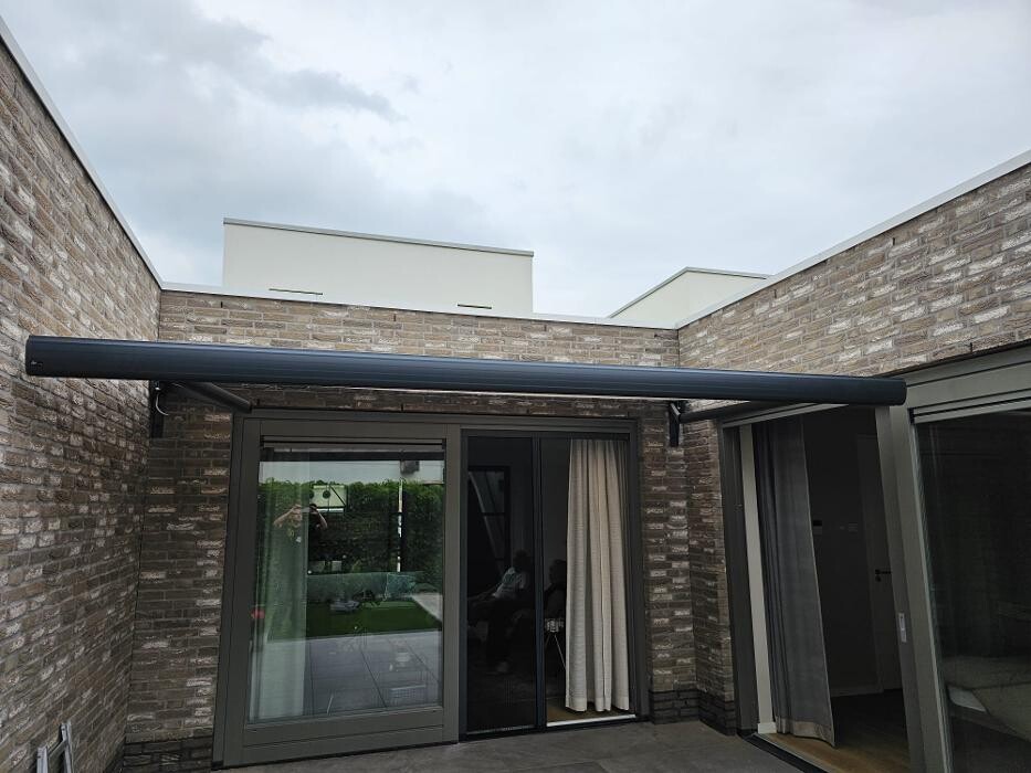 Foto's Hubo XL bouwmarkt Made