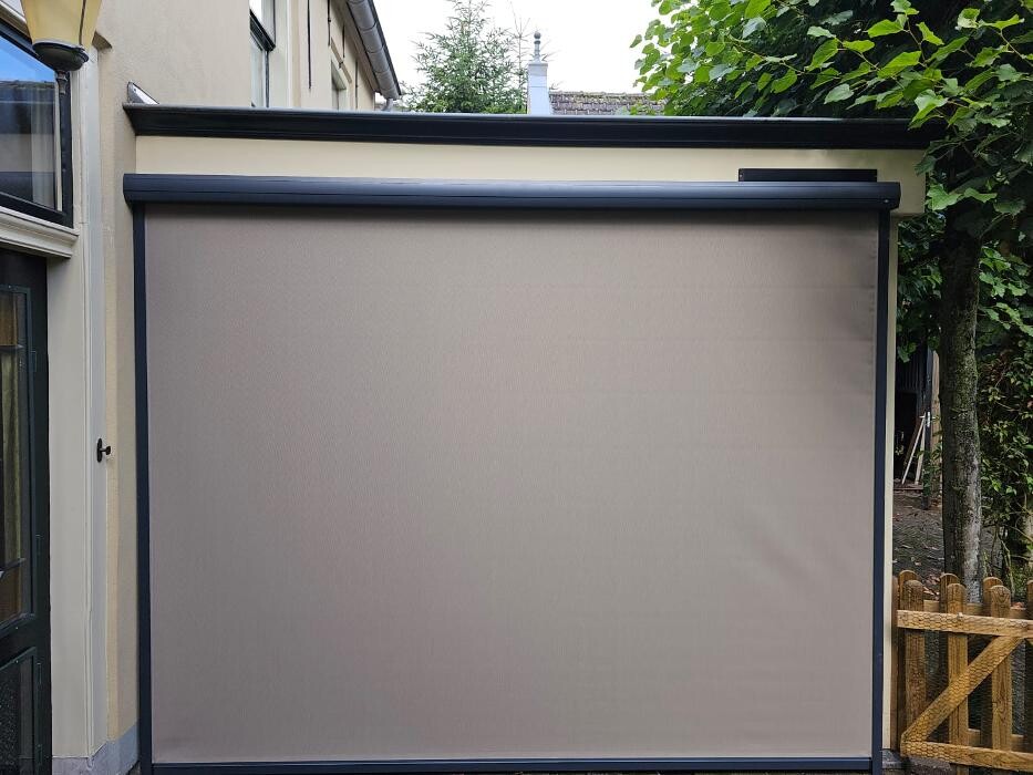 Foto's Hubo XL bouwmarkt Made