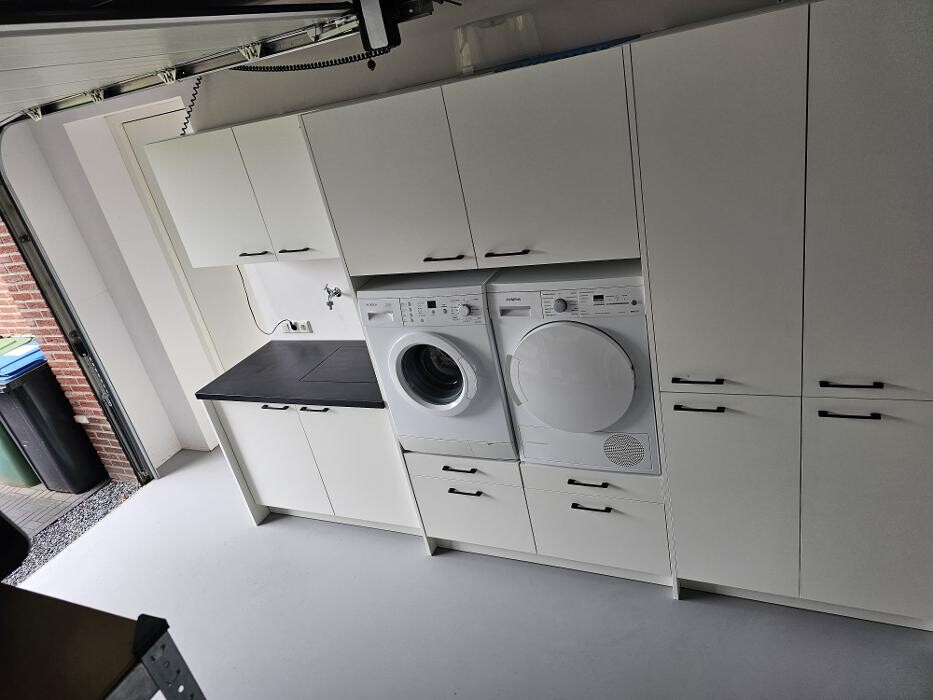 Foto's Hubo XL bouwmarkt Made