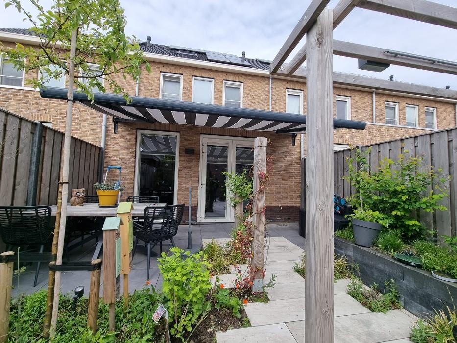 Foto's Hubo XL bouwmarkt Made