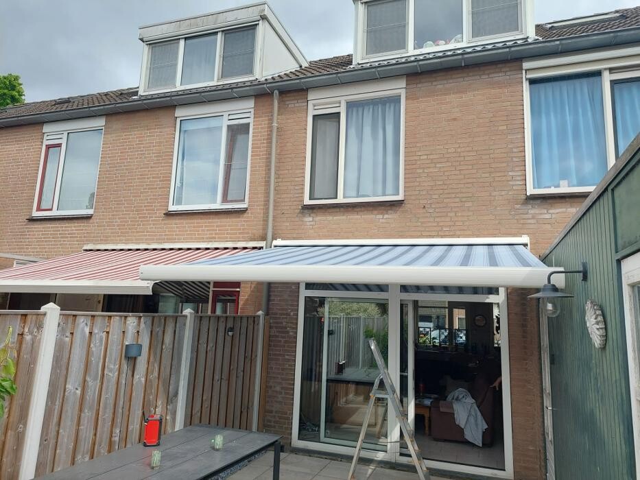 Foto's Hubo XL bouwmarkt Made