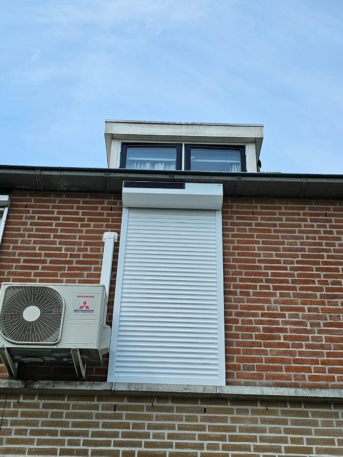 Foto's Hubo XL bouwmarkt Made