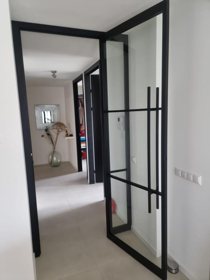 Foto's Hubo XL bouwmarkt Made