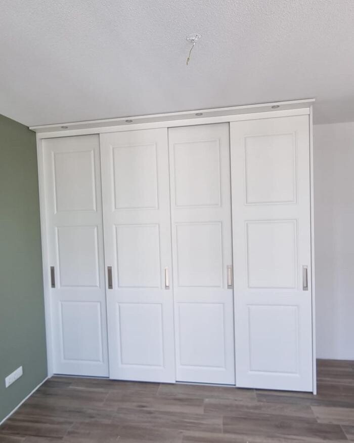 Foto's Hubo XL bouwmarkt Made