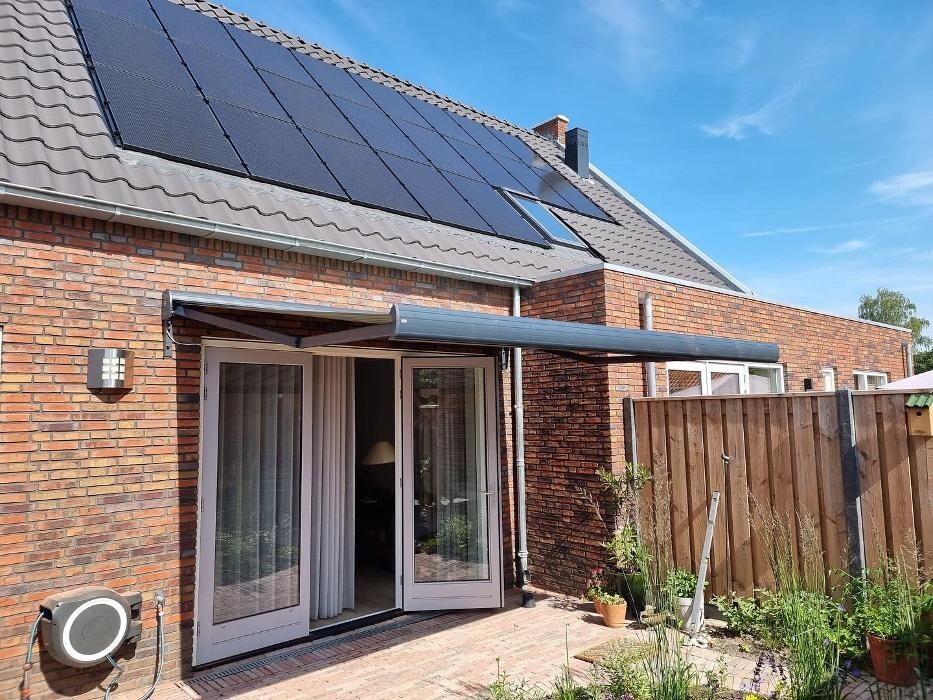 Foto's Hubo XL bouwmarkt Made