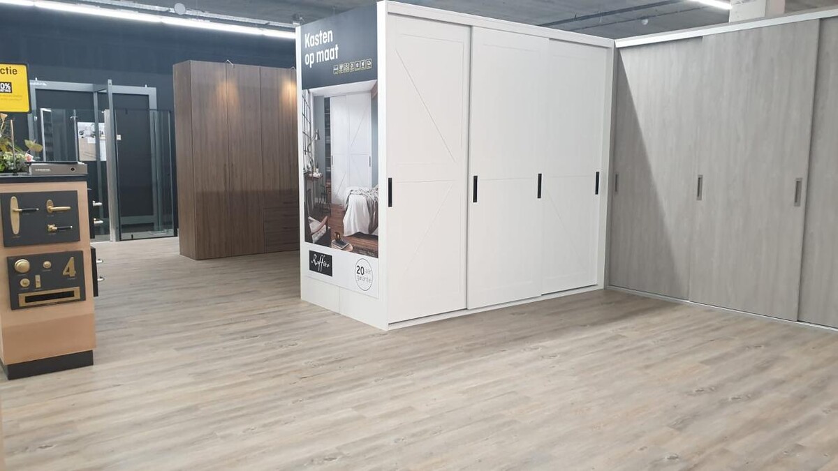 Foto's Hubo XL bouwmarkt Asten