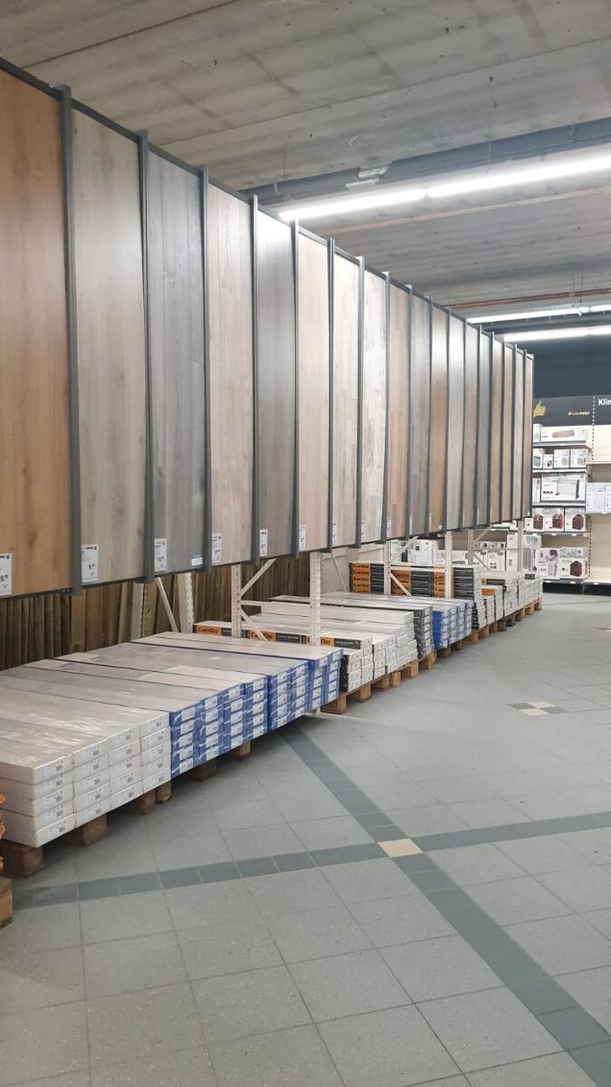 Foto's Hubo XL bouwmarkt Asten