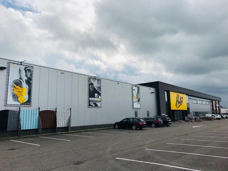 Foto's Hubo XL bouwmarkt 's-Gravenzande