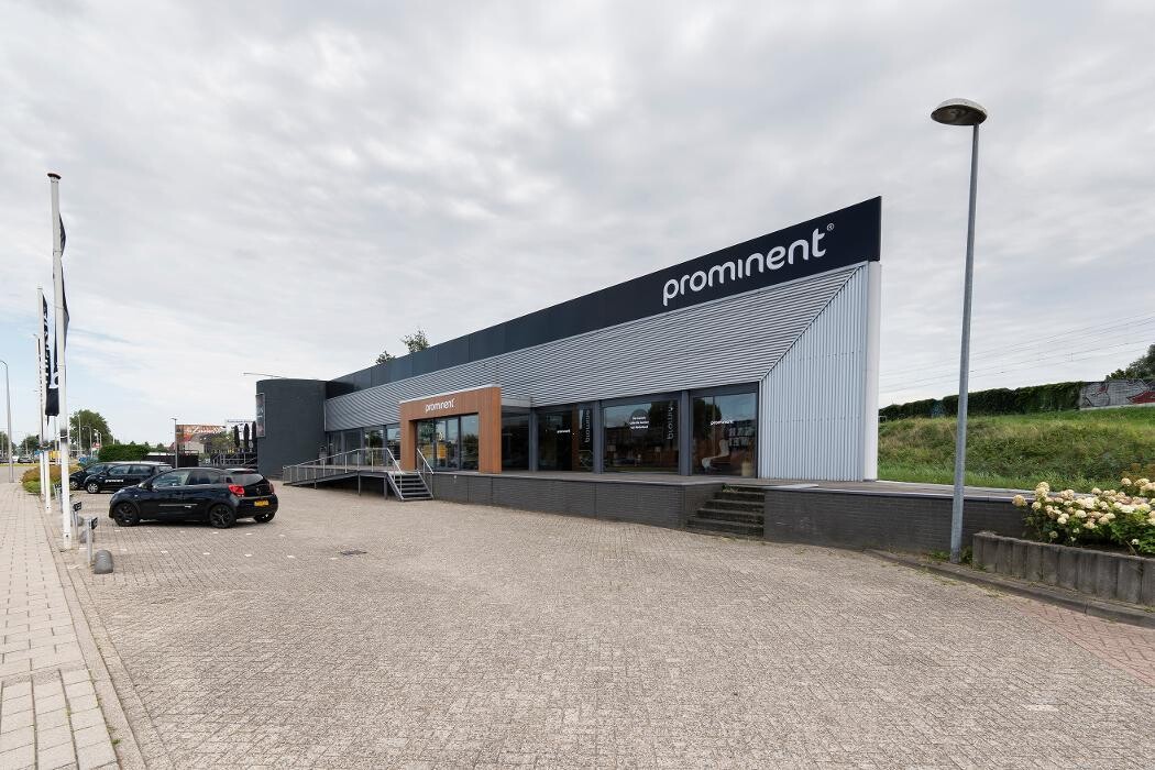 Foto's Meubelwinkel Prominent Capelle aan den IJssel | Relaxstoelen | Sta-op stoelen | Banken