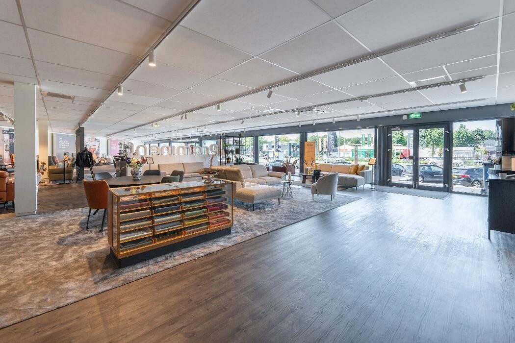 Foto's Meubelwinkel Prominent Capelle aan den IJssel | Relaxstoelen | Sta-op stoelen | Banken