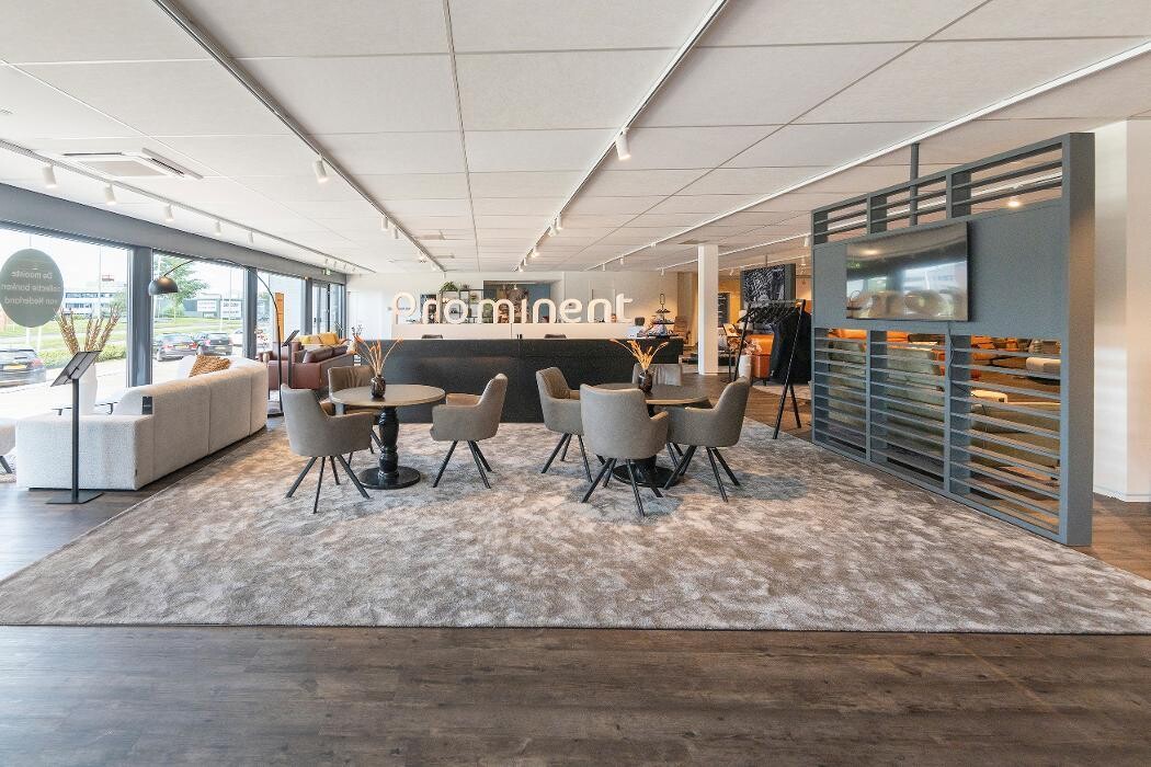 Foto's Meubelwinkel Prominent Capelle aan den IJssel | Relaxstoelen | Sta-op stoelen | Banken