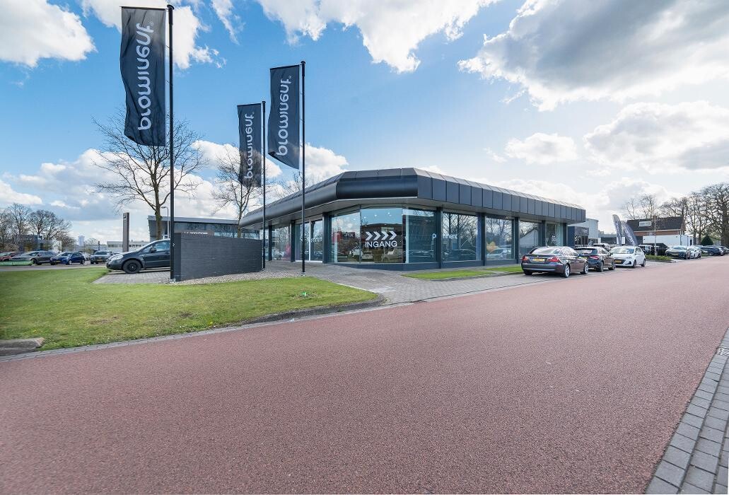 Foto's Meubelwinkel Prominent Hengelo | Relaxstoelen | Sta-op stoelen | Banken
