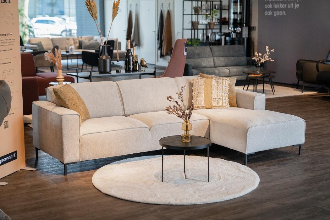 Foto's Meubelwinkel Prominent Hengelo | Relaxstoelen | Sta-op stoelen | Banken