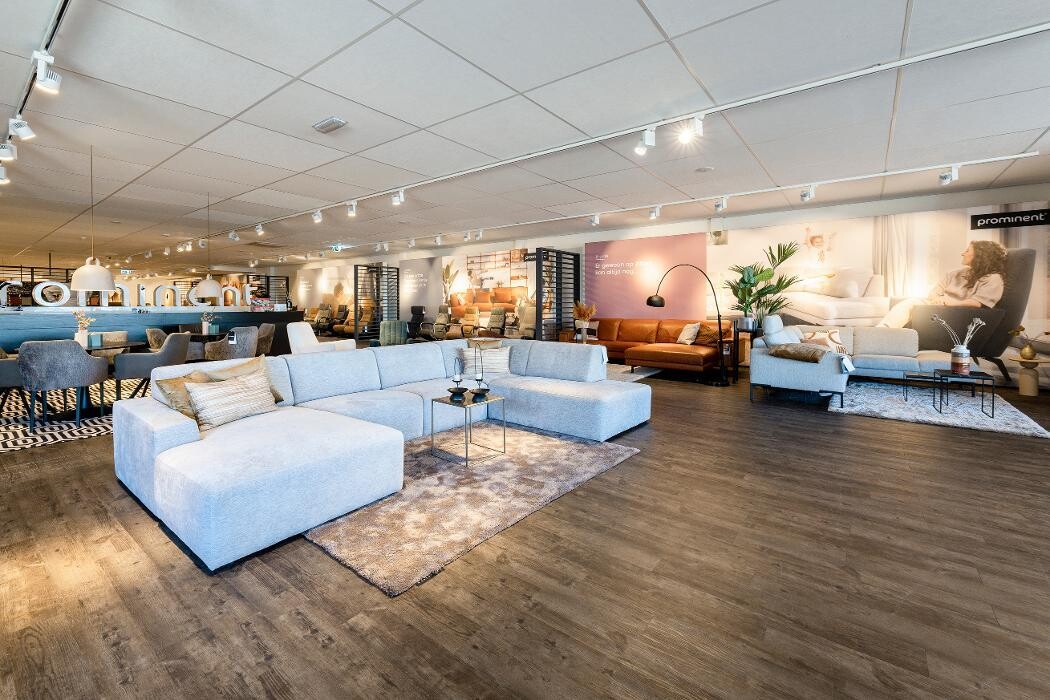 Foto's Meubelwinkel Prominent Cruquius | Relaxstoelen | Sta-op stoelen | Banken