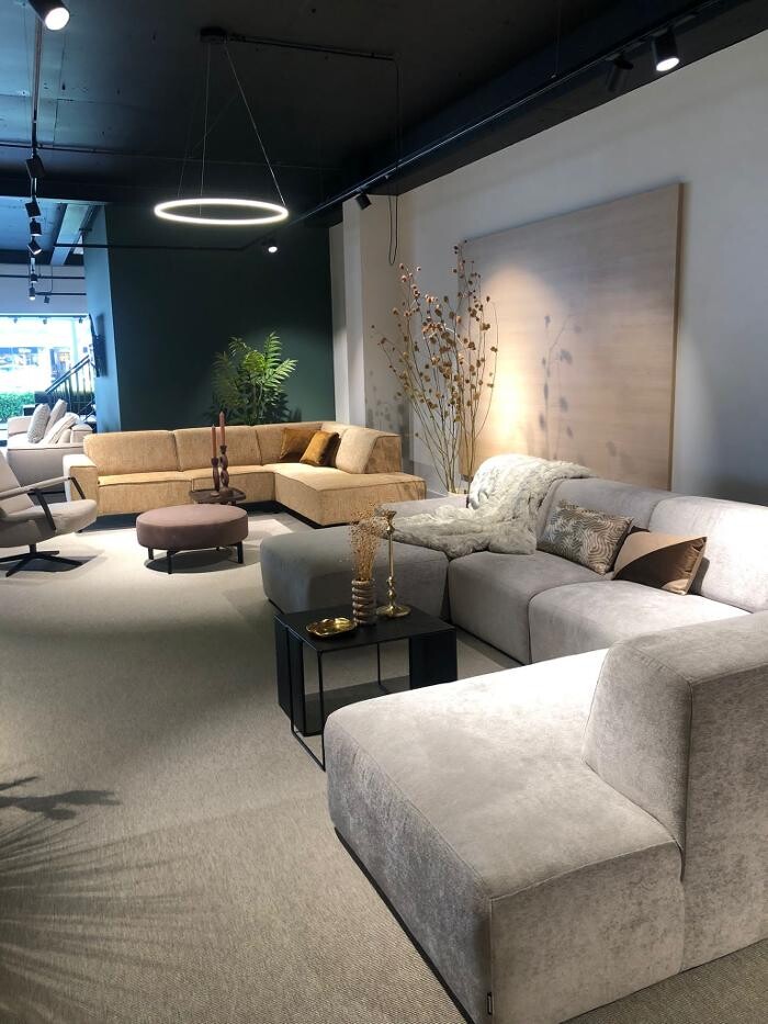 Foto's Meubelwinkel Prominent Utrecht | Relaxstoelen | Sta-op stoelen | Banken
