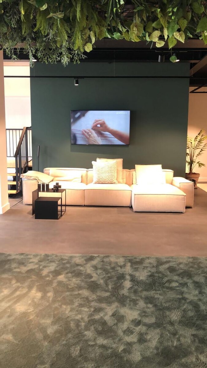 Foto's Meubelwinkel Prominent Utrecht | Relaxstoelen | Sta-op stoelen | Banken