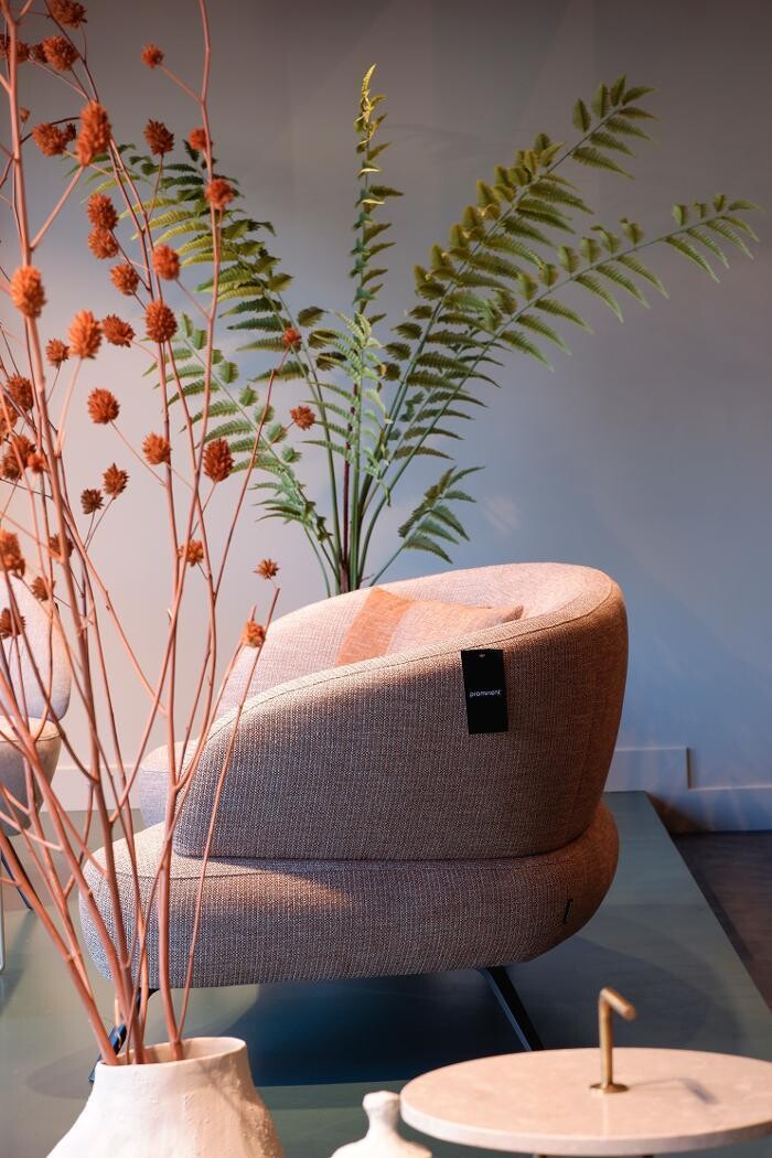 Foto's Meubelwinkel Prominent Utrecht | Relaxstoelen | Sta-op stoelen | Banken