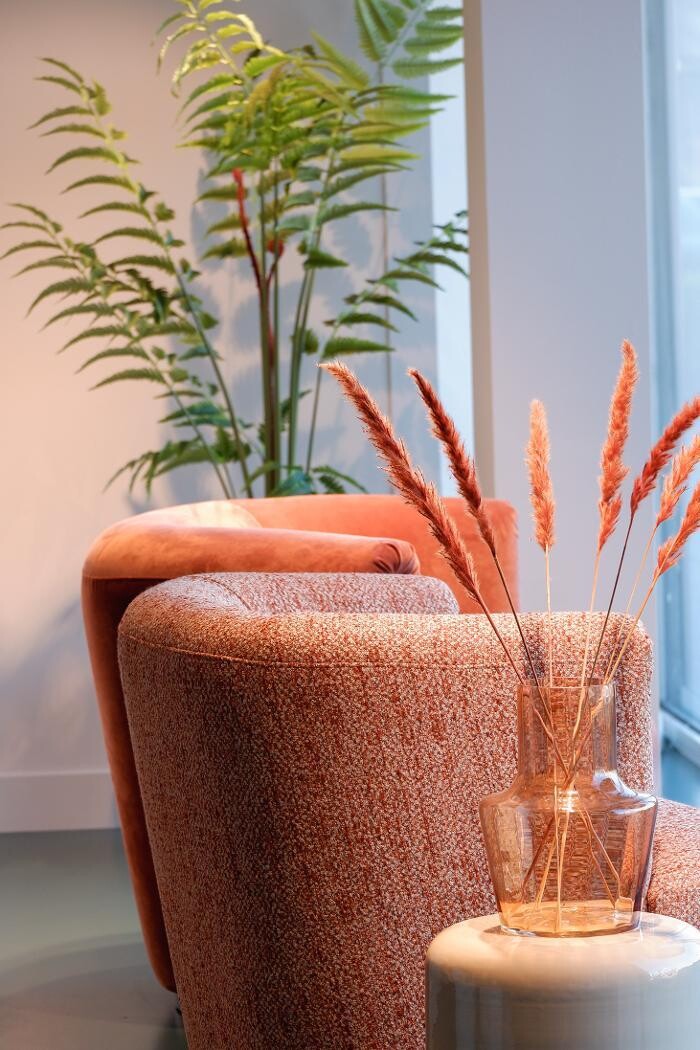 Foto's Meubelwinkel Prominent Utrecht | Relaxstoelen | Sta-op stoelen | Banken