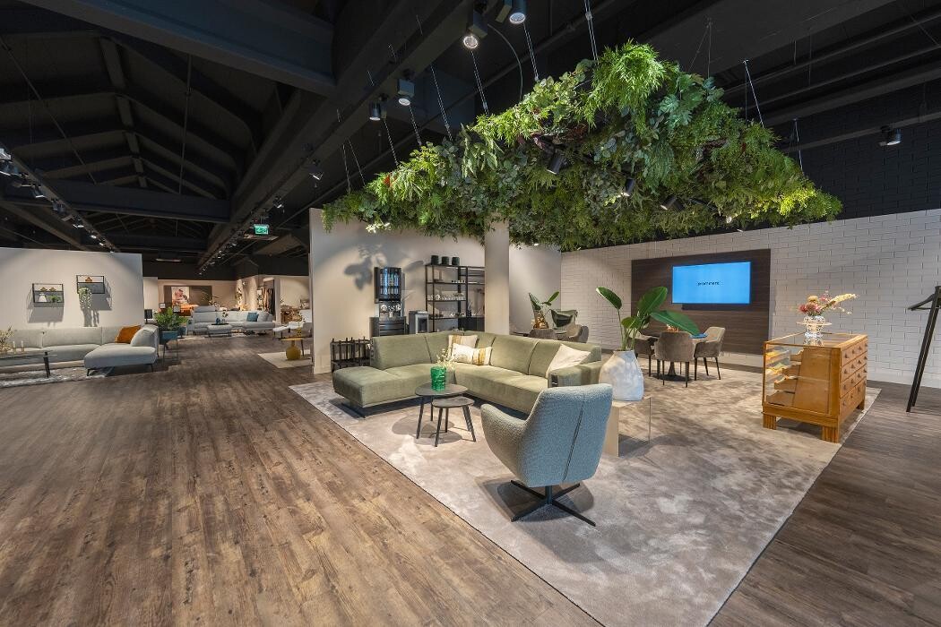 Foto's Meubelwinkel Prominent Veenendaal | Relaxstoelen | Sta-op stoelen | Banken