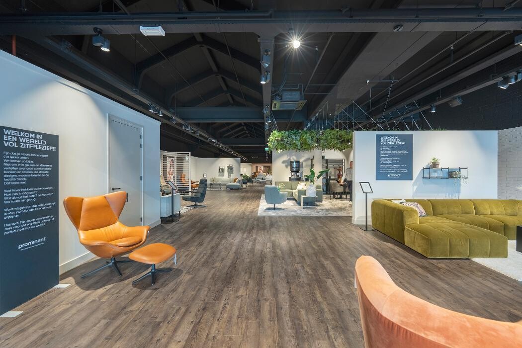 Foto's Meubelwinkel Prominent Veenendaal | Relaxstoelen | Sta-op stoelen | Banken