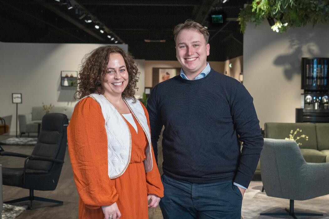 Foto's Meubelwinkel Prominent Veenendaal | Relaxstoelen | Sta-op stoelen | Banken