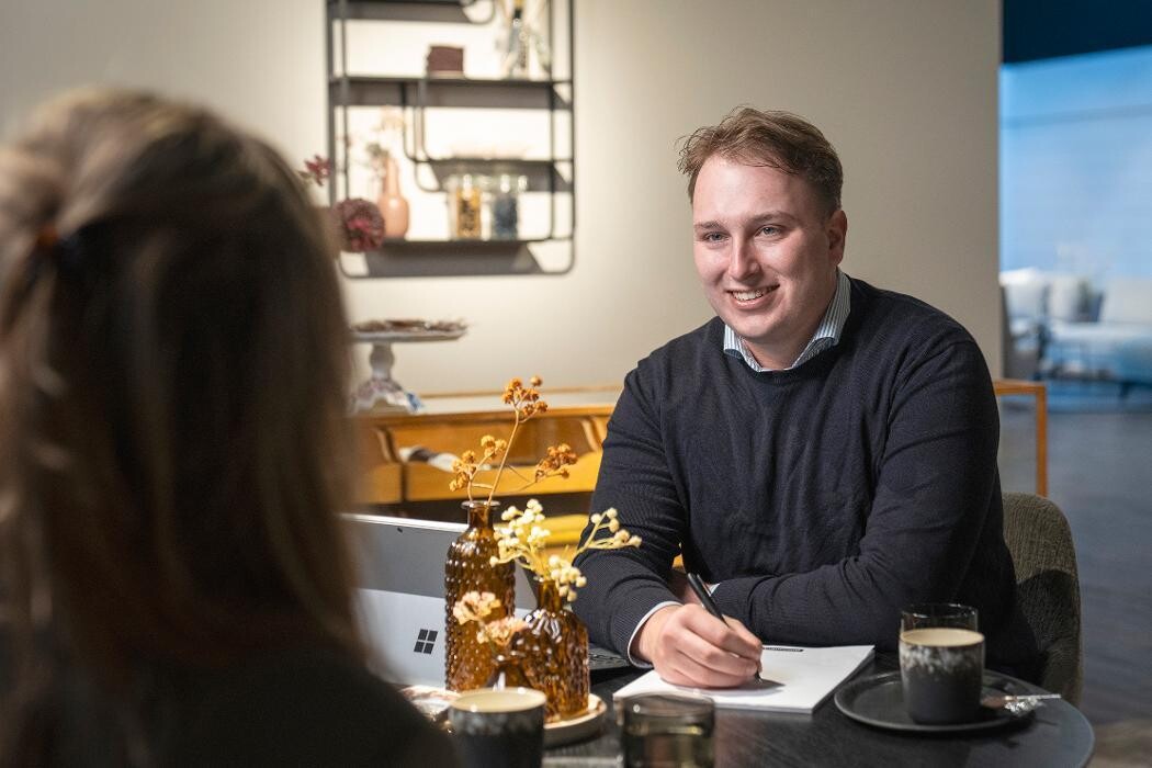 Foto's Meubelwinkel Prominent Veenendaal | Relaxstoelen | Sta-op stoelen | Banken