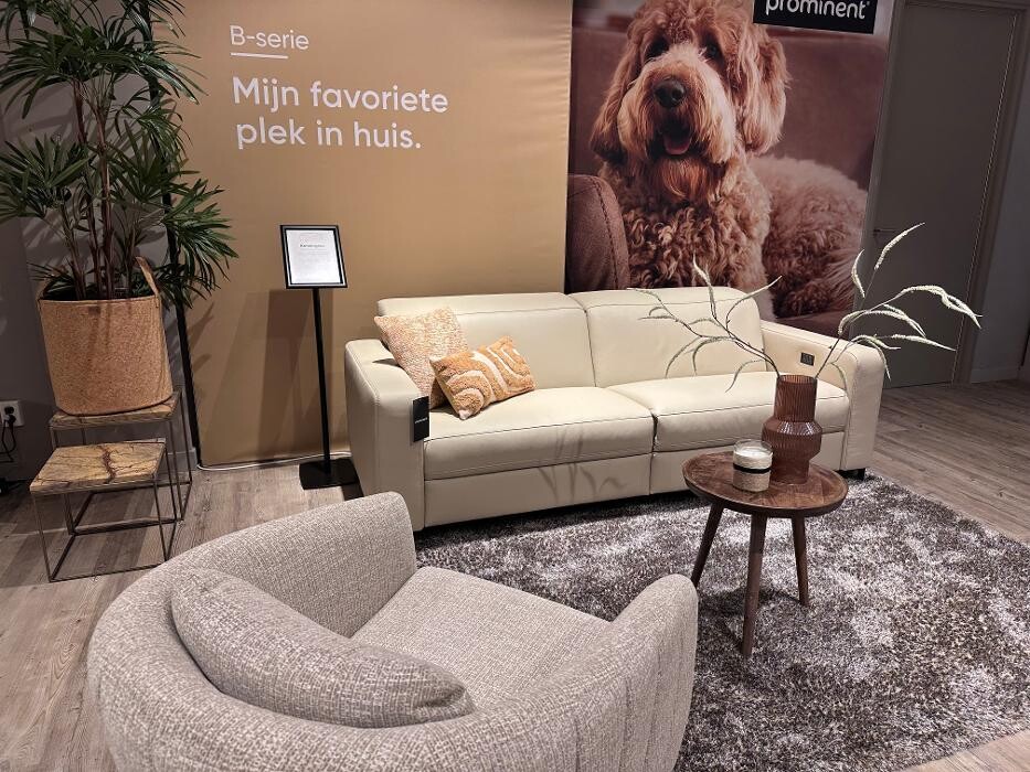 Foto's Meubelwinkel Prominent Gouda | Relaxstoelen | Sta-op stoelen | Banken
