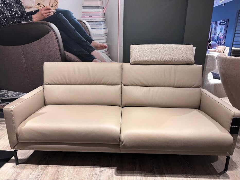 Foto's Meubelwinkel Prominent Gouda | Relaxstoelen | Sta-op stoelen | Banken