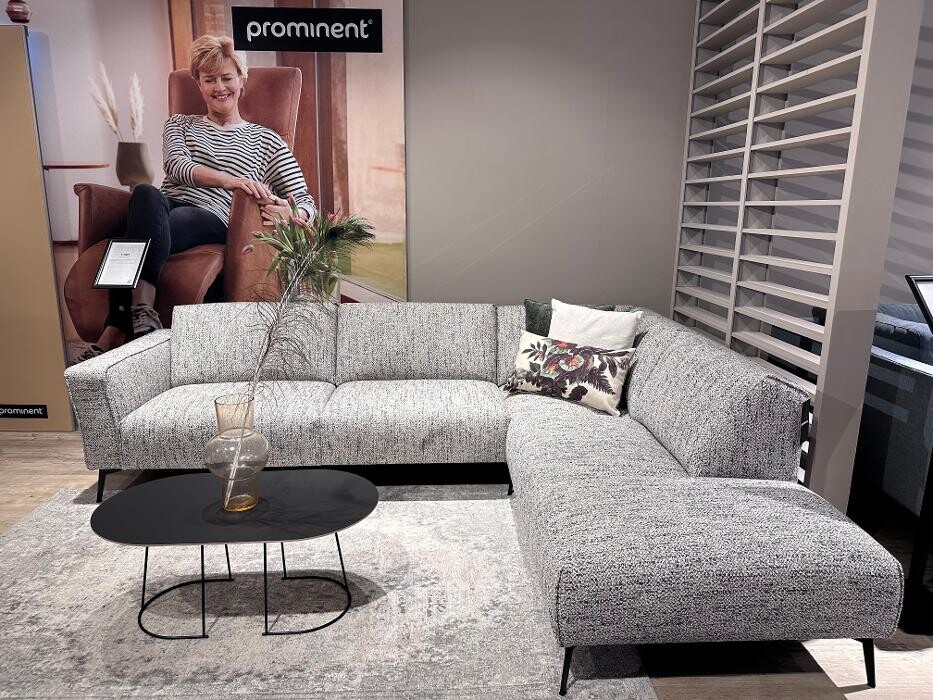 Foto's Meubelwinkel Prominent Gouda | Relaxstoelen | Sta-op stoelen | Banken