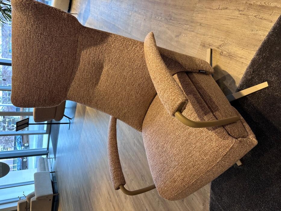 Foto's Meubelwinkel Prominent Gouda | Relaxstoelen | Sta-op stoelen | Banken
