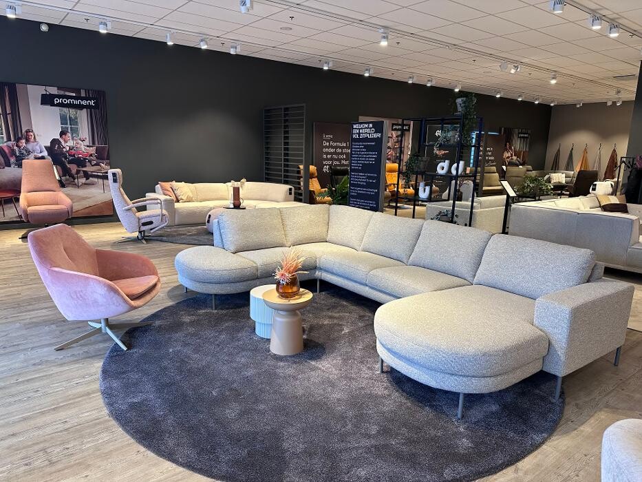 Foto's Meubelwinkel Prominent Gouda | Relaxstoelen | Sta-op stoelen | Banken