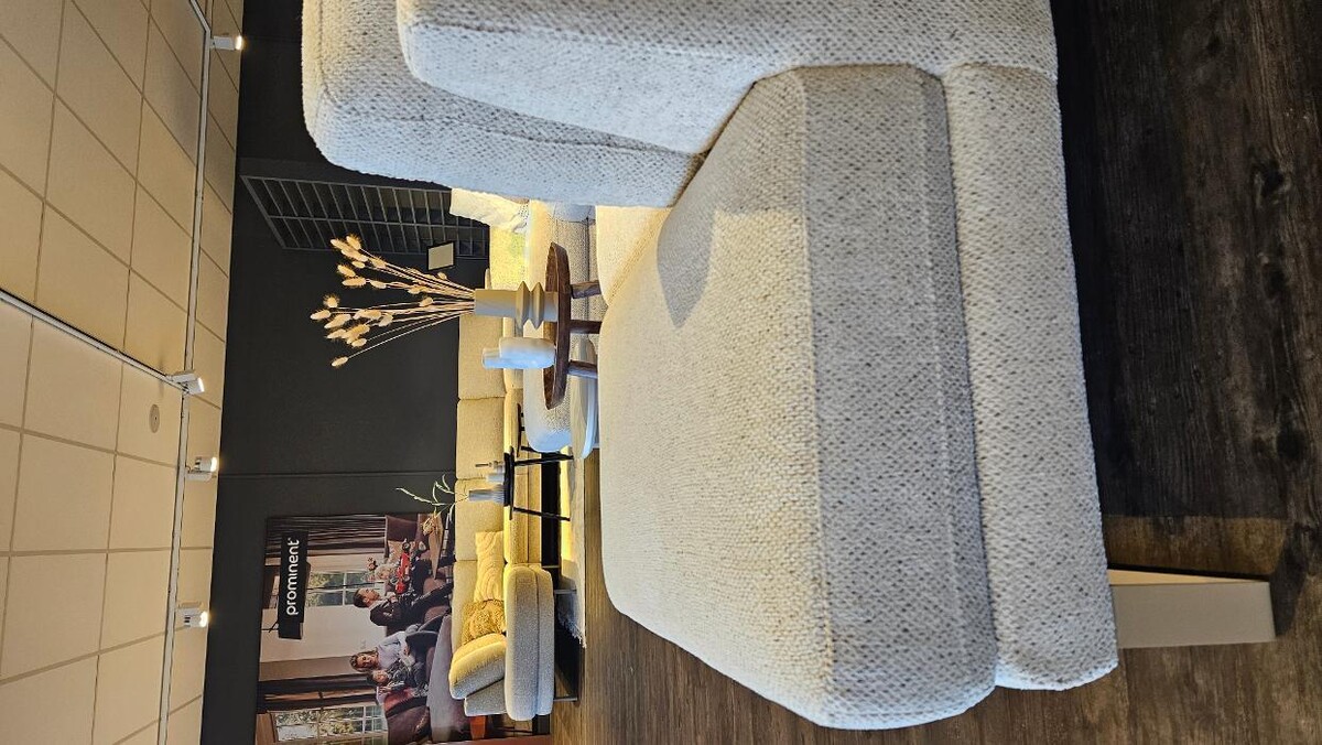 Foto's Meubelwinkel Prominent Heerlen | Relaxstoelen | Sta-op stoelen | Banken