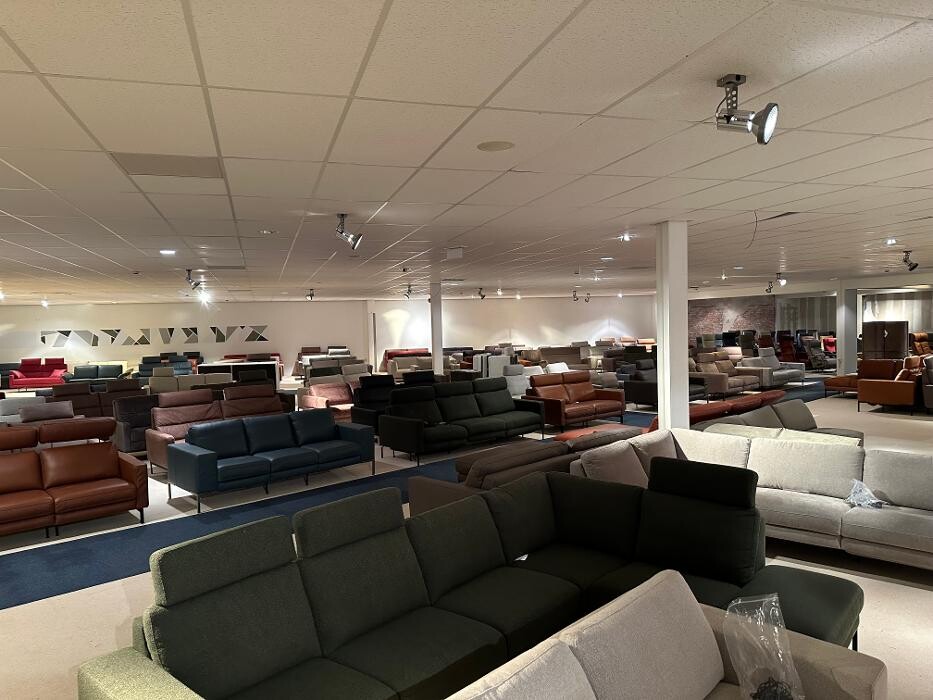 Foto's Meubelwinkel Prominent Sittard Outlet | Stoelen & Banken