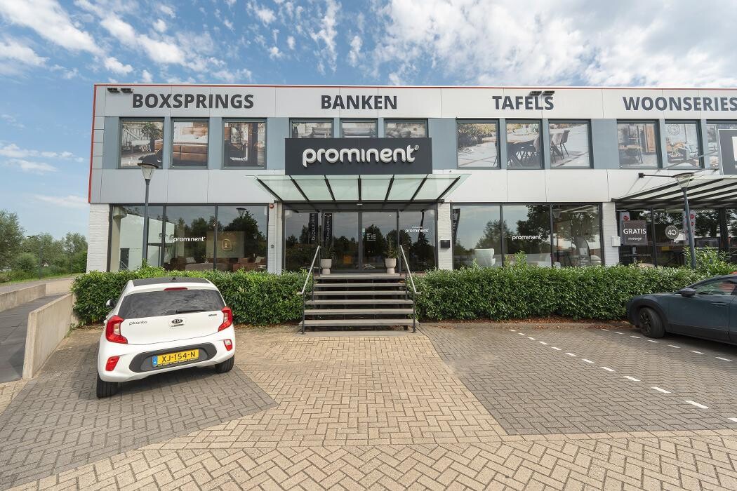 Foto's Meubelwinkel Prominent Sliedrecht | Banken | Relaxstoelen | Sta-op stoelen