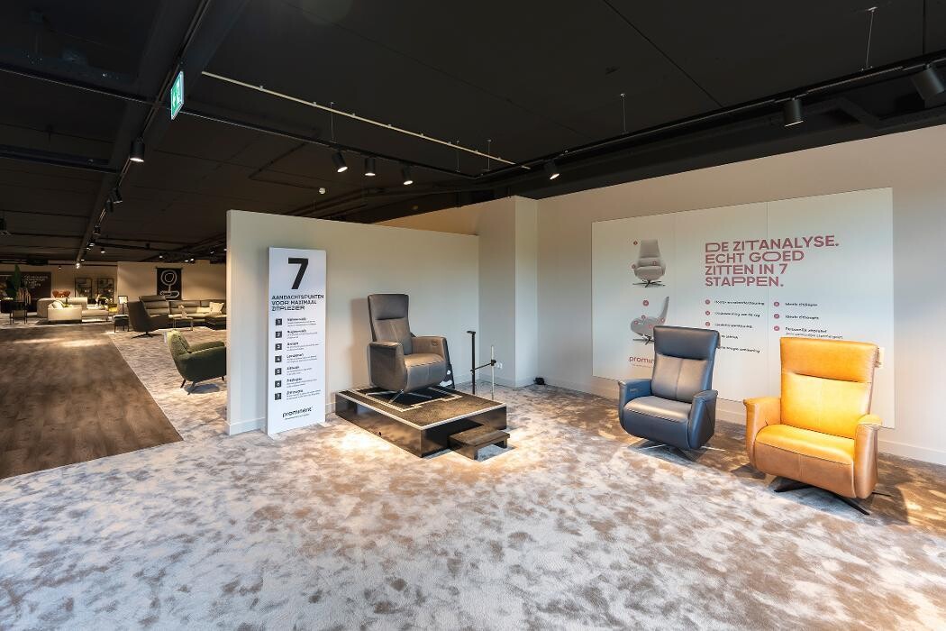 Foto's Meubelwinkel Prominent Sliedrecht | Banken | Relaxstoelen | Sta-op stoelen