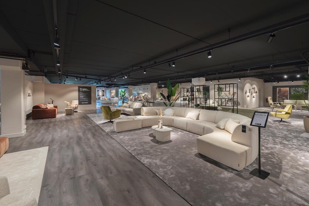 Foto's Meubelwinkel Prominent Sliedrecht | Banken | Relaxstoelen | Sta-op stoelen