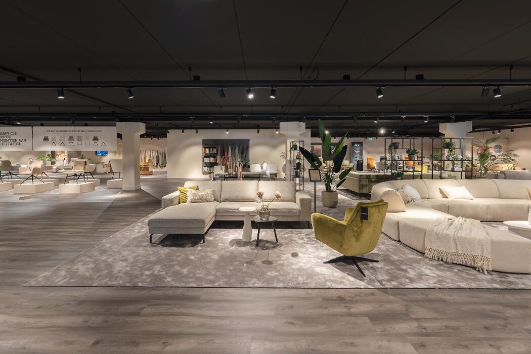 Foto's Meubelwinkel Prominent Sliedrecht | Banken | Relaxstoelen | Sta-op stoelen