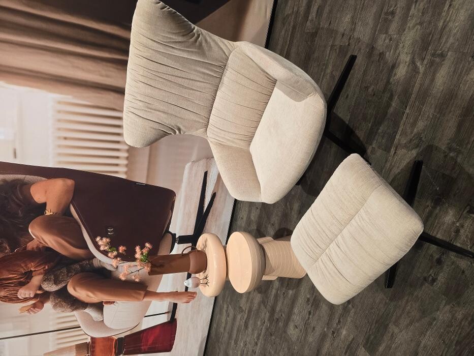 Foto's Meubelwinkel Prominent Uden | Relaxstoelen | Sta-op stoelen | Banken