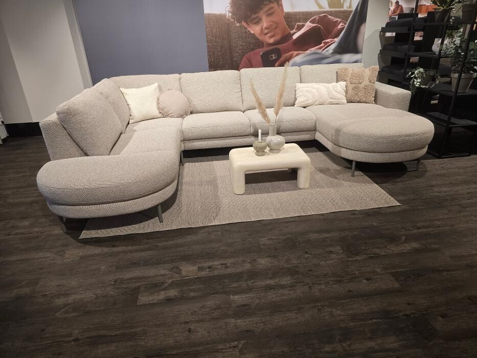 Foto's Meubelwinkel Prominent Uden | Relaxstoelen | Sta-op stoelen | Banken