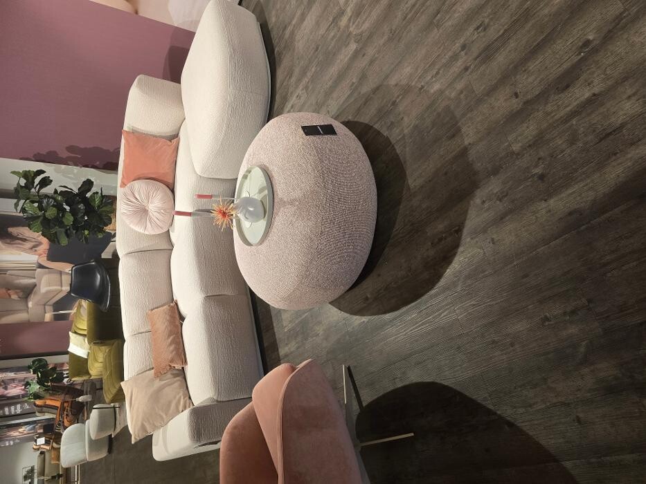 Foto's Meubelwinkel Prominent Uden | Relaxstoelen | Sta-op stoelen | Banken