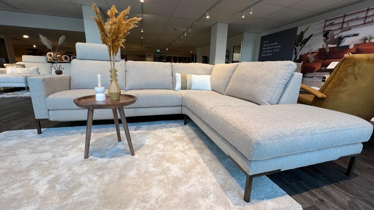 Foto's Meubelwinkel Prominent Katwijk | Relaxstoelen | Sta-op stoelen | Banken