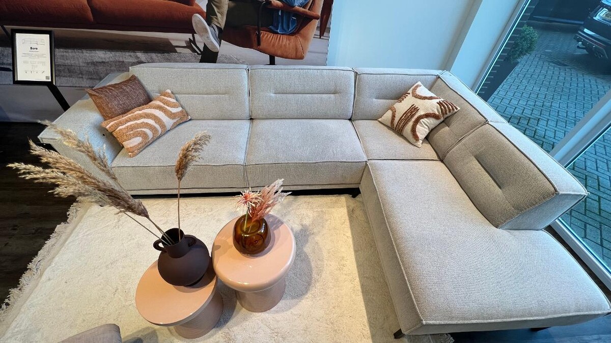 Foto's Meubelwinkel Prominent Katwijk | Relaxstoelen | Sta-op stoelen | Banken
