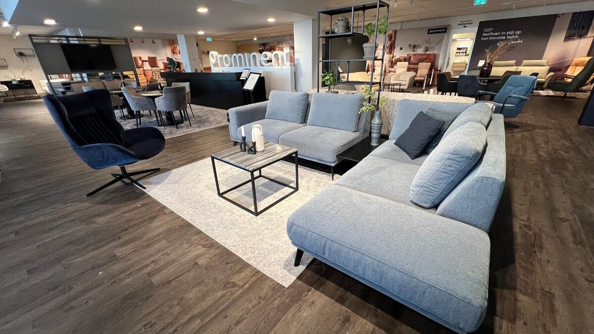 Foto's Meubelwinkel Prominent Katwijk | Relaxstoelen | Sta-op stoelen | Banken