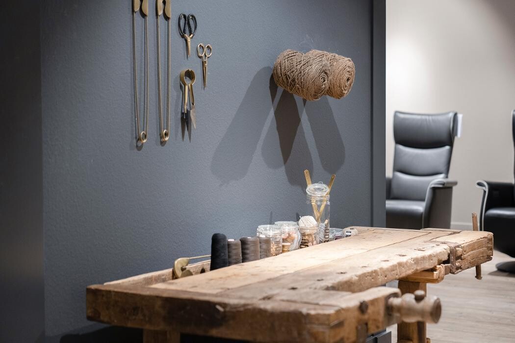 Foto's Meubelwinkel Prominent Roermond | Relaxstoelen | Sta-op stoelen | Banken