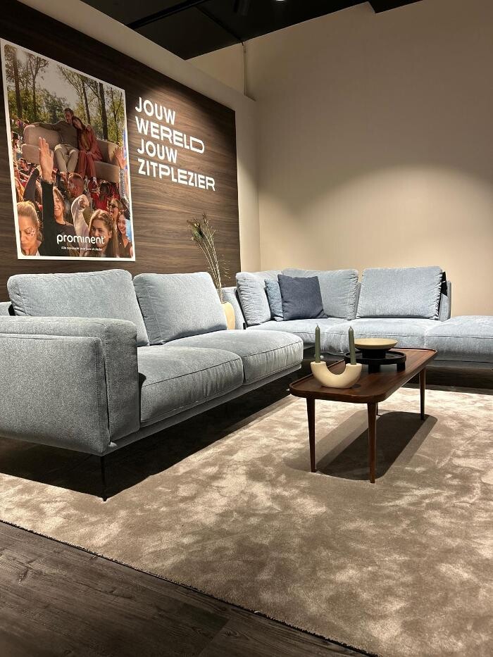Foto's Meubelwinkel Prominent Leiderdorp | Relaxstoelen | Sta-op stoelen | Banken