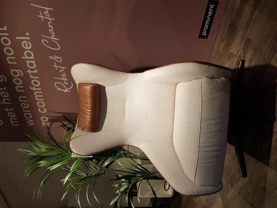 Foto's Meubelwinkel Prominent Amstelveen | Relaxstoelen | Sta-op stoelen | Banken