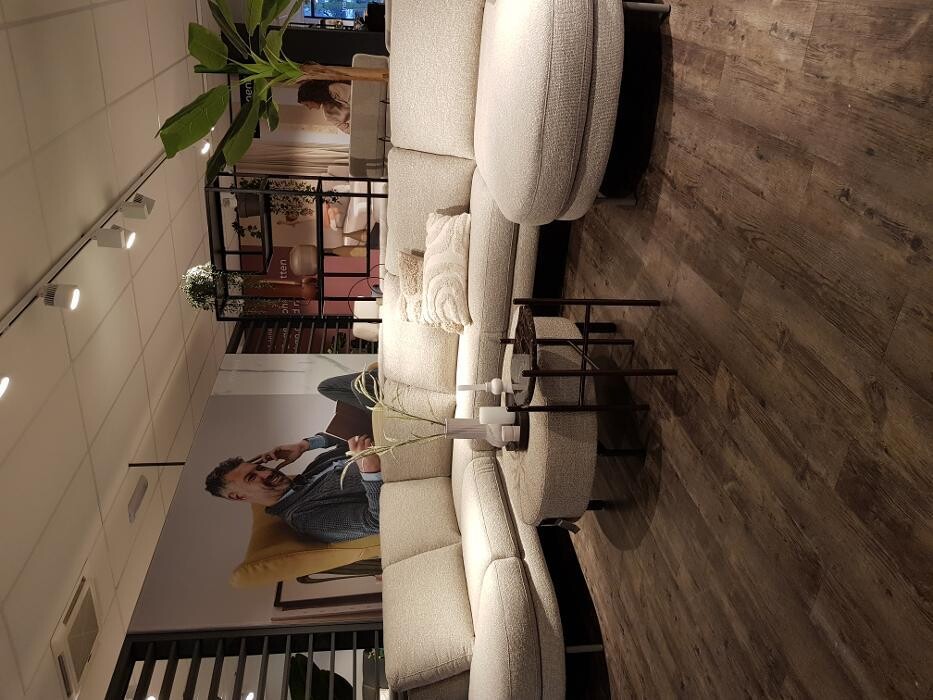 Foto's Meubelwinkel Prominent Amstelveen | Relaxstoelen | Sta-op stoelen | Banken