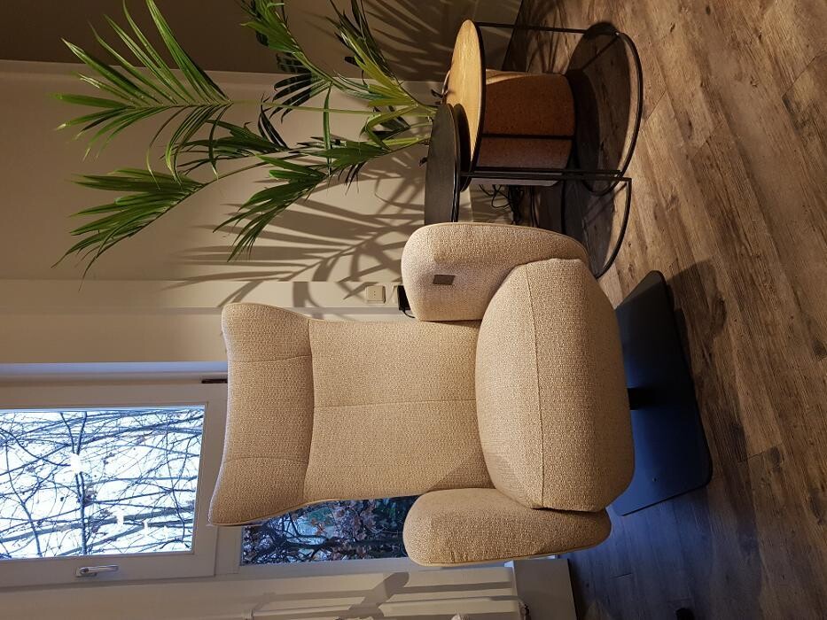 Foto's Meubelwinkel Prominent Amstelveen | Relaxstoelen | Sta-op stoelen | Banken