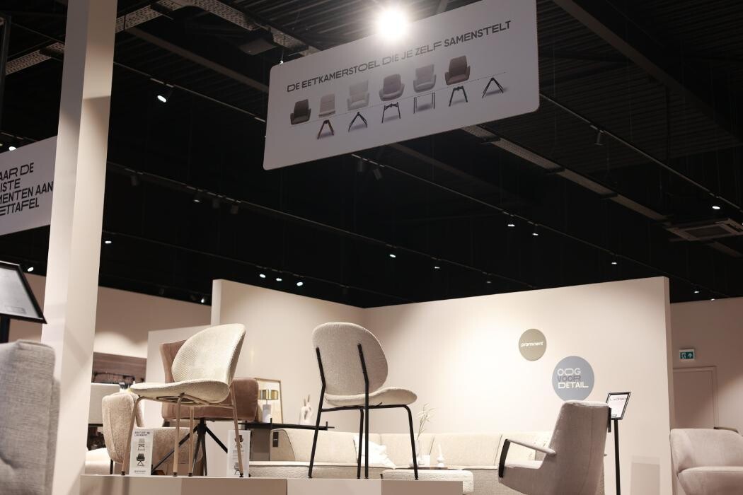 Foto's Meubelwinkel Prominent Zwolle | Relaxstoelen | Sta-op stoelen | Banken